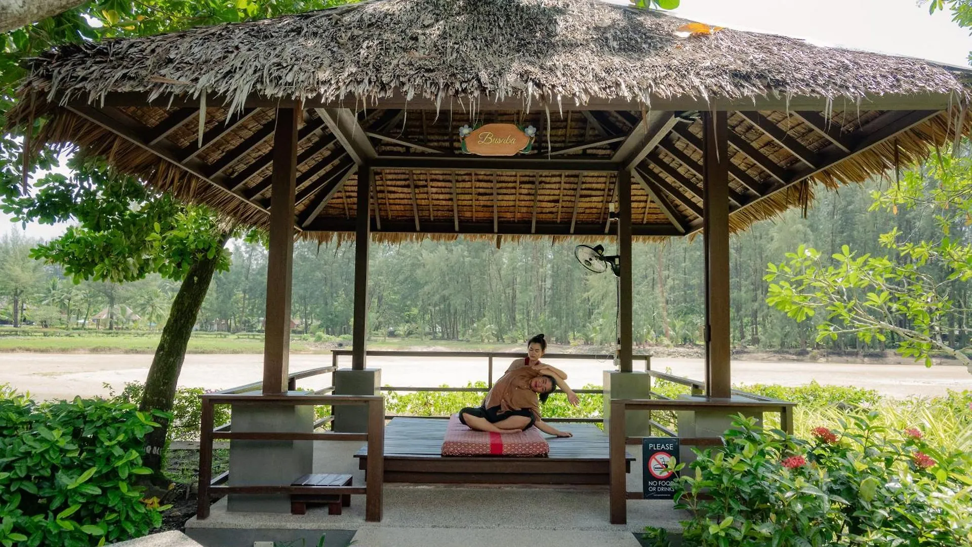 Apsara Beachfront Resort&Villa - SHA Extra Plus Khao Lak 4*,  Thailandia